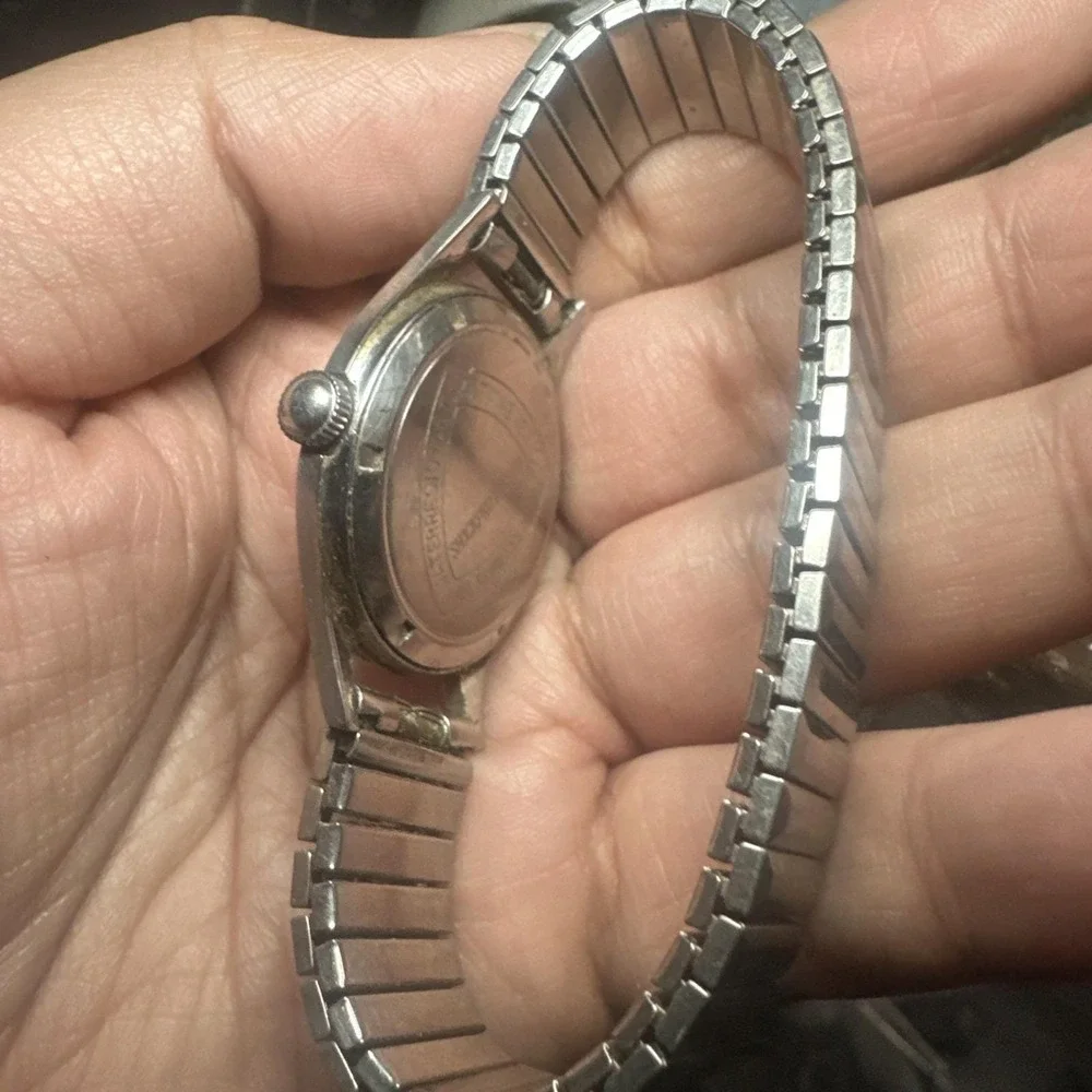 Vintage Vendome 17 Jewels Manual Wind Mens Watch 34MM Swiss Made Runs But Stops - Picture 7 of 10